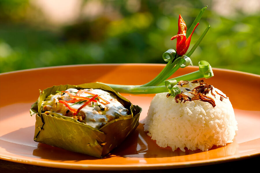 Try local cuisine is a highlight of Cambodia holiday packages